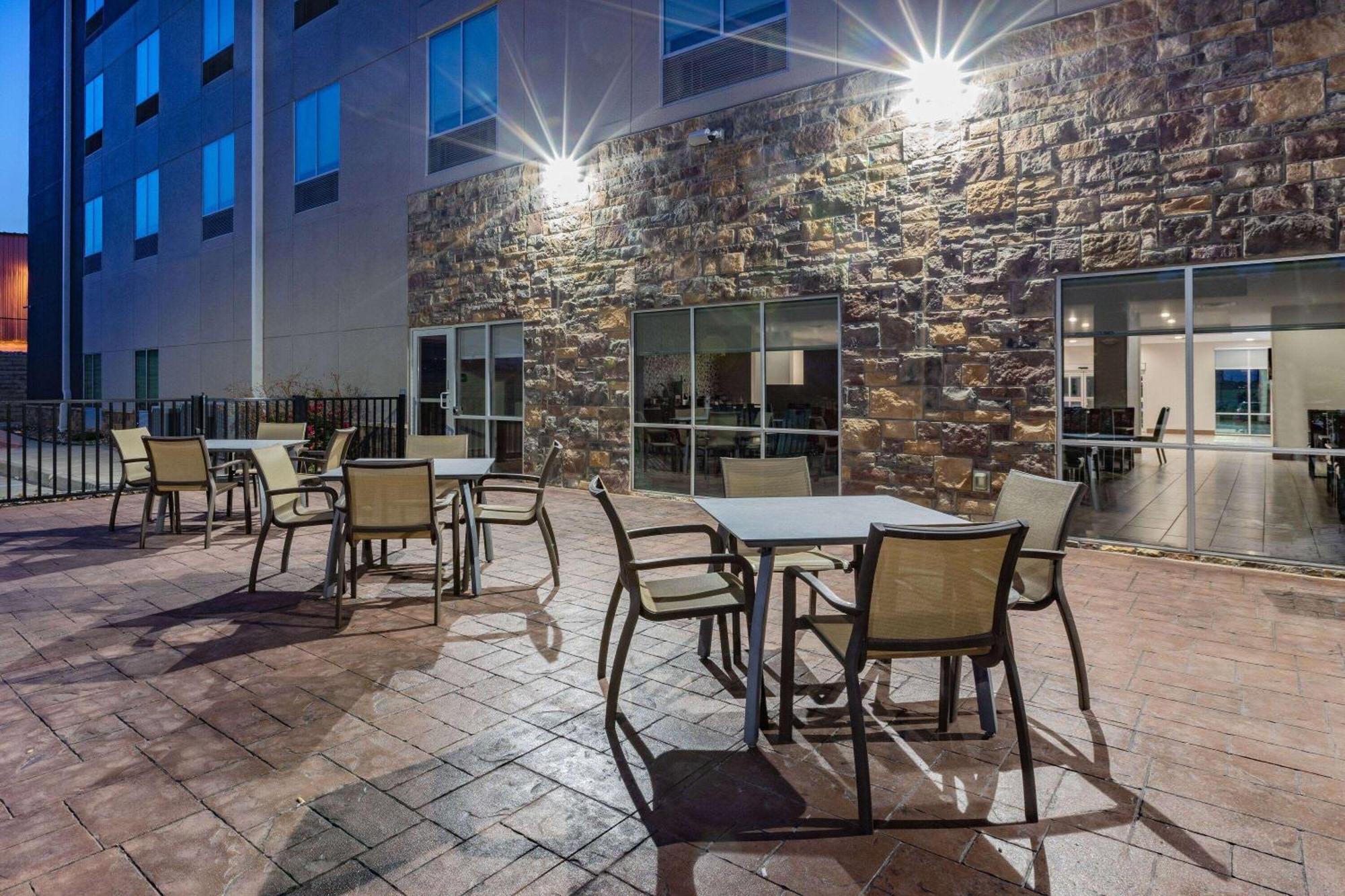 La Quinta Inn & Suites By Wyndham Jackson-Cape Girardeau Zewnętrze zdjęcie